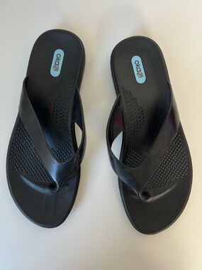 OKA-b Elle Black Flip‎ Flop Sandals Massage Bead Comfort Shoes US 8.5-9.5